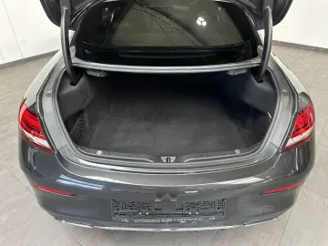 C 220d Coupé 4M AMG-Line NAV LED CARPLAY 19ZO PP