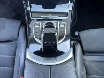 C 220d Coupé 4M AMG-Line NAV LED CARPLAY 19ZO PP