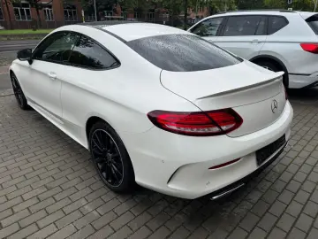 C 300 Coupe  d 4Matic  AMG-PANO