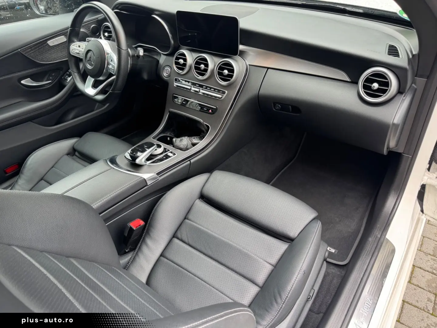 C 300 Coupe  d 4Matic  AMG-PANO