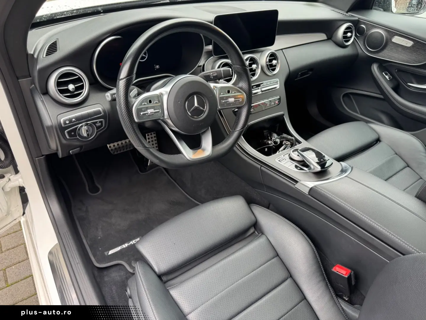 C 300 Coupe  d 4Matic  AMG-PANO