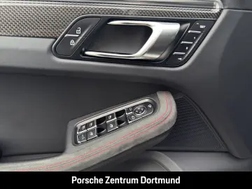 Macan GTS BOSE Luftfederung Rückfahrkamera LED