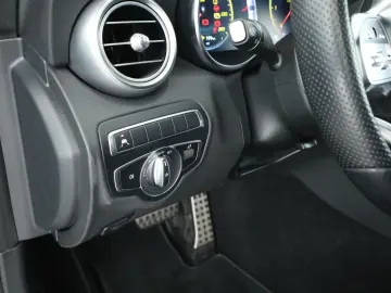 C 220 d 4M Coupé  AMG Multibeam Burmester Pano