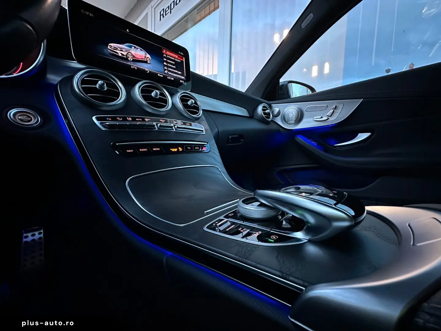 C 300 4M AMG Coupe  Night StHz AHK Sound 4xHighE