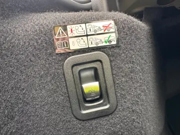 C 300 4M AMG Coupe  Night StHz AHK Sound 4xHighE