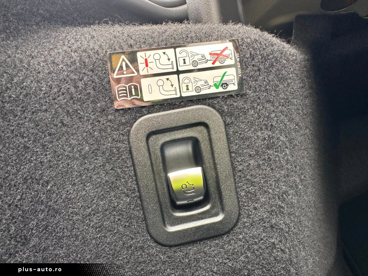 C 300 4M AMG Coupe  Night StHz AHK Sound 4xHighE