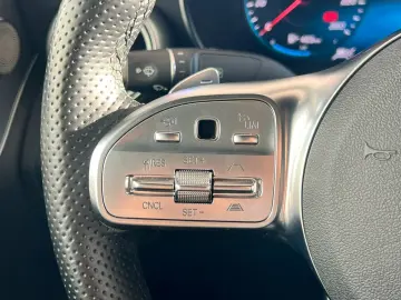 C 220 d AMG Line COMAND Pano.-Dach Distronic