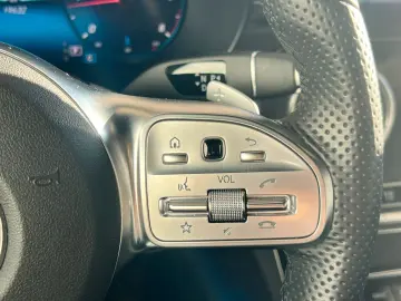 C 220 d AMG Line COMAND Pano.-Dach Distronic