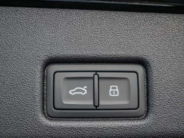 Q5 SUV TDI quattro MEMORY NAVI HEAD-UP DISPLAY