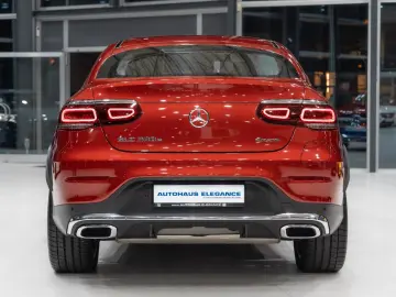 GLC 300 e 4Matic AMG-LINE EXCL-INT 1.HAND KAMERA