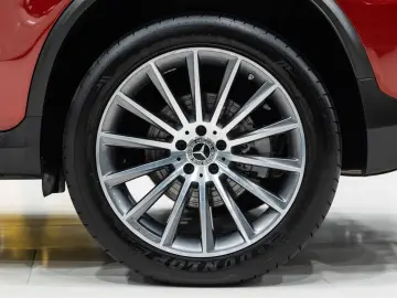 GLC 300 e 4Matic AMG-LINE EXCL-INT 1.HAND KAMERA