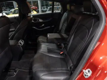 GLC 300 e 4Matic AMG-LINE EXCL-INT 1.HAND KAMERA