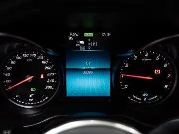 GLC 300 e 4Matic AMG-LINE EXCL-INT 1.HAND KAMERA