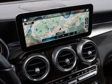 GLC 300 e 4Matic AMG-LINE EXCL-INT 1.HAND KAMERA