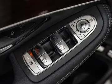 GLC 300 e 4Matic AMG-LINE EXCL-INT 1.HAND KAMERA