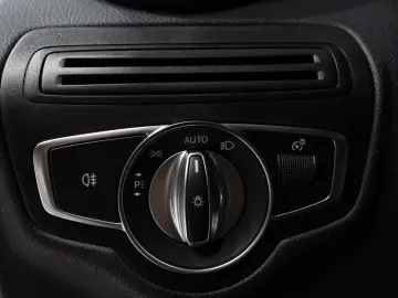 GLC 300 e 4Matic AMG-LINE EXCL-INT 1.HAND KAMERA