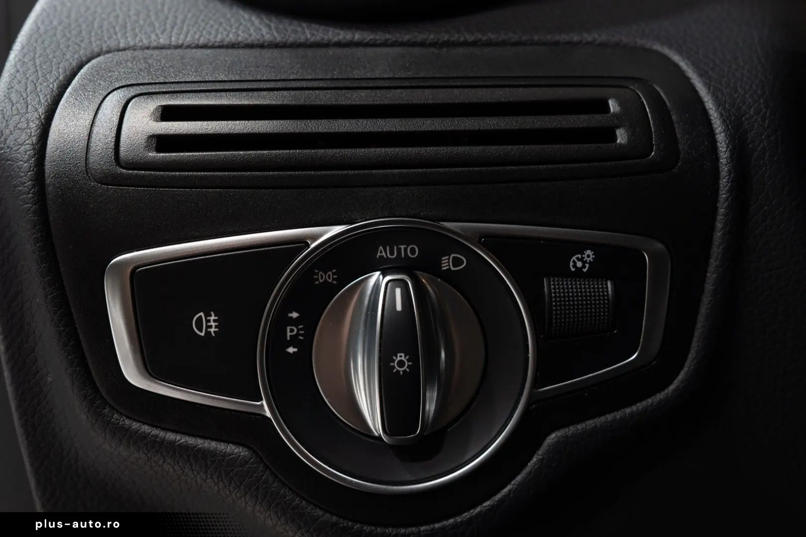 GLC 300 e 4Matic AMG-LINE EXCL-INT 1.HAND KAMERA