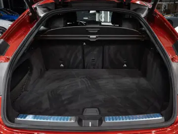 GLC 300 e 4Matic AMG-LINE EXCL-INT 1.HAND KAMERA