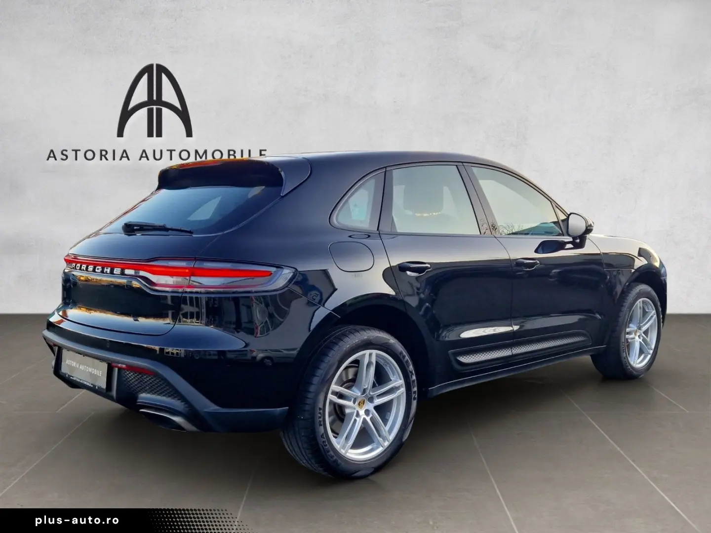 Macan Approved Pano CarPlay Signassist RFK