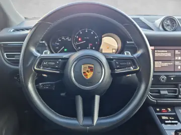 Macan Approved Pano CarPlay Signassist RFK