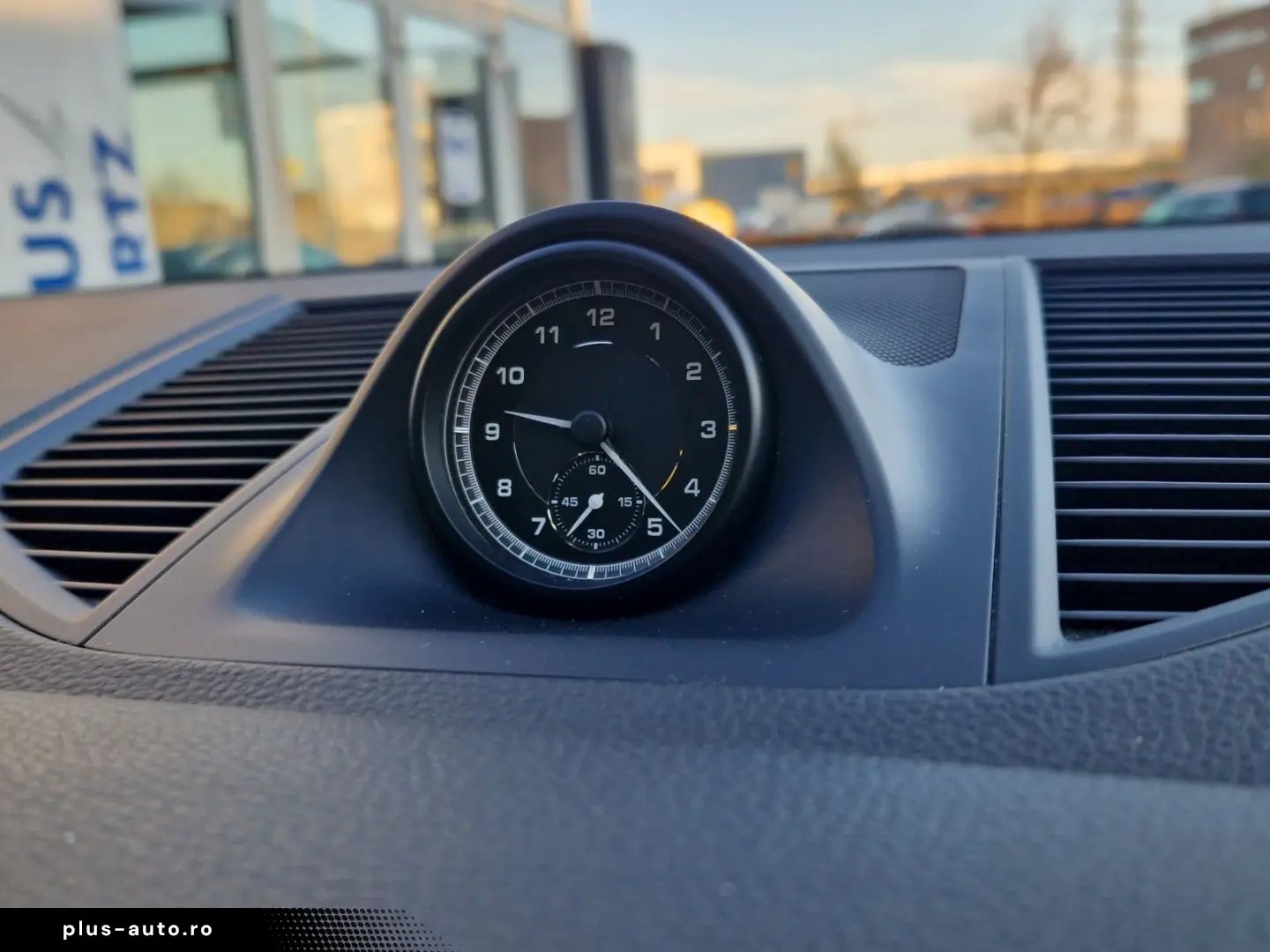 Macan Approved Pano CarPlay Signassist RFK