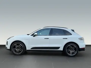 Macan Pano. Luftfed. 75l Apple Car Play LED Sche