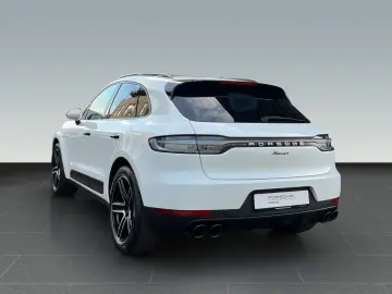 Macan Pano. Luftfed. 75l Apple Car Play LED Sche