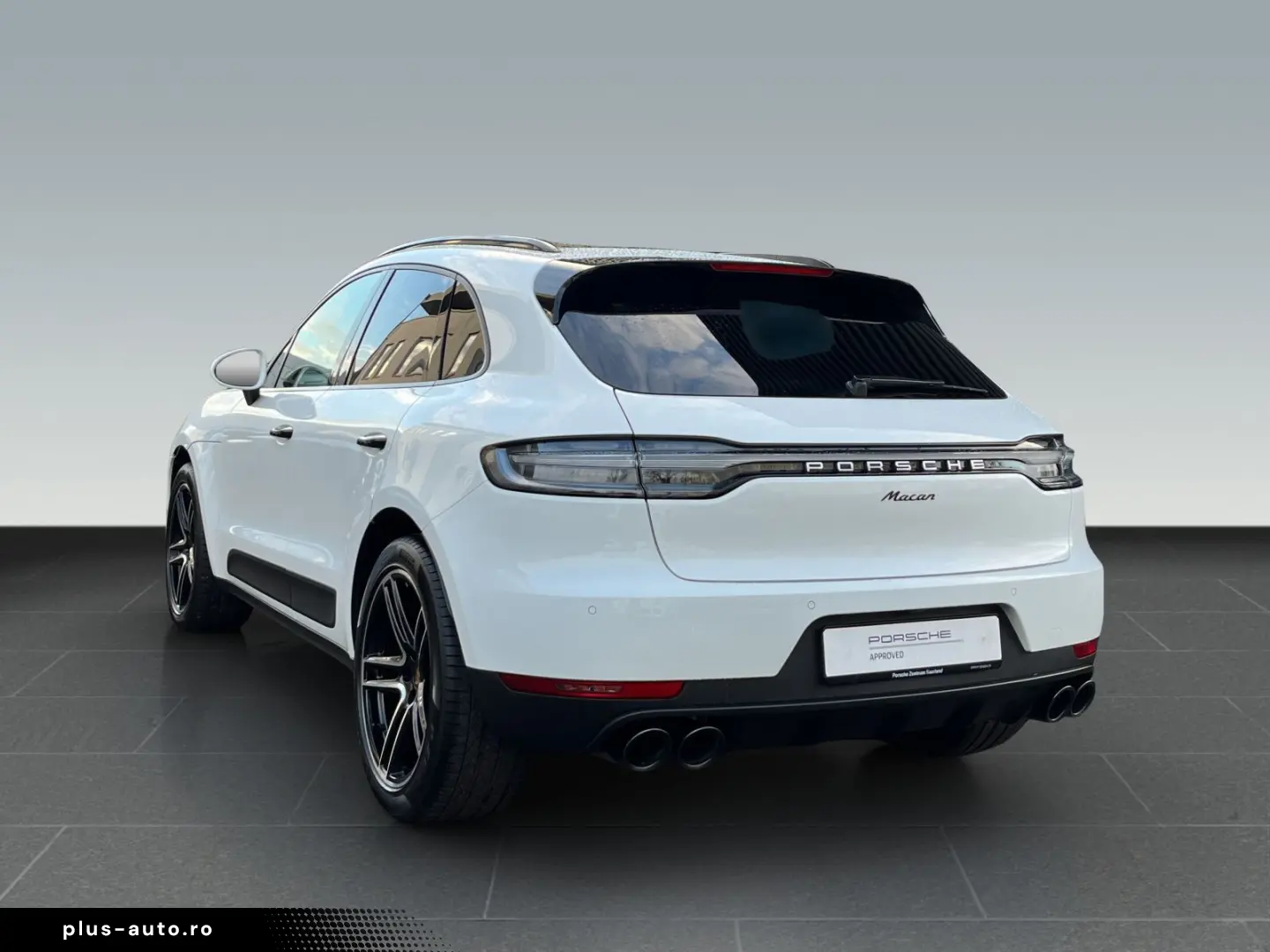 Macan Pano. Luftfed. 75l Apple Car Play LED Sche