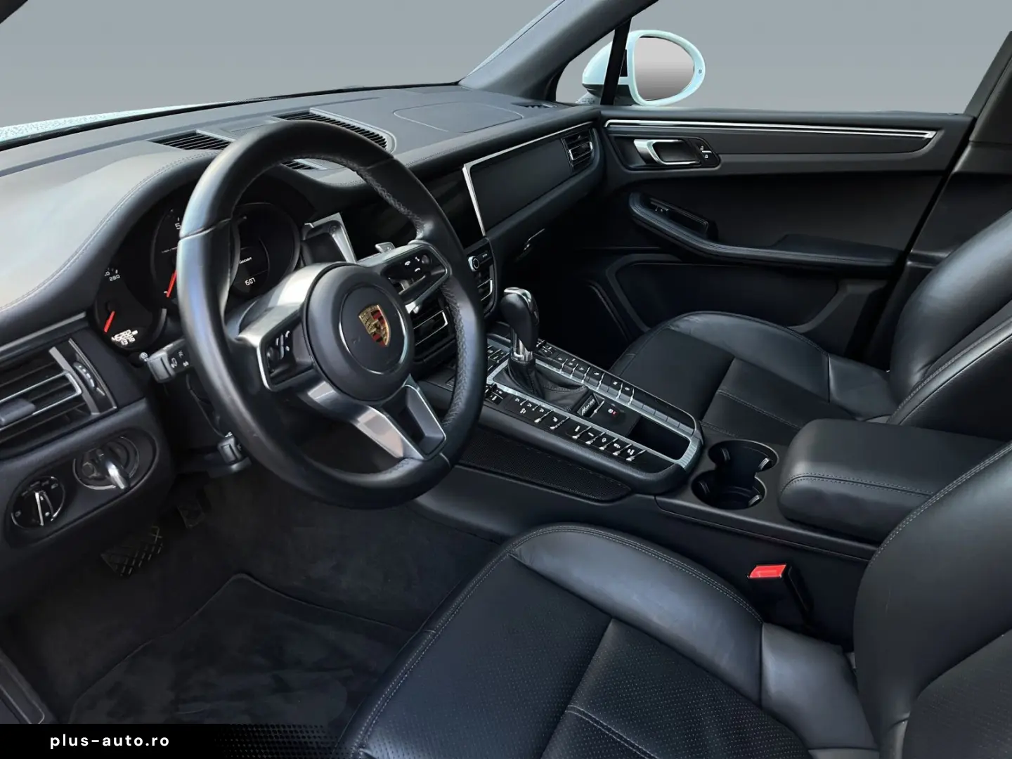 Macan Pano. Luftfed. 75l Apple Car Play LED Sche