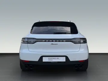 Macan Pano. Luftfed. 75l Apple Car Play LED Sche