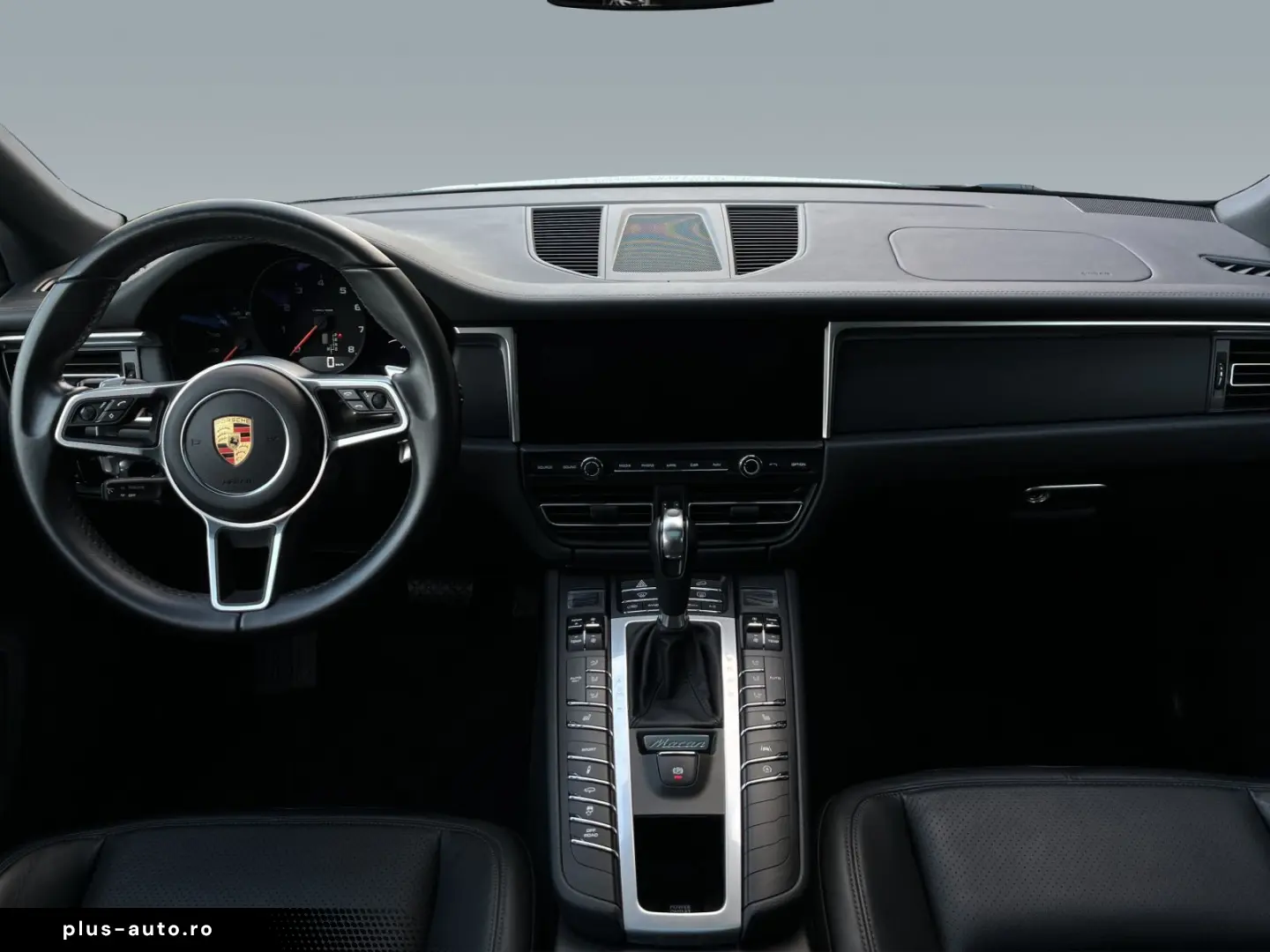 Macan Pano. Luftfed. 75l Apple Car Play LED Sche