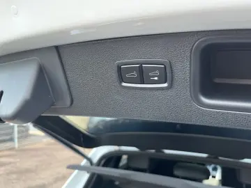 Macan Pano. Luftfed. 75l Apple Car Play LED Sche