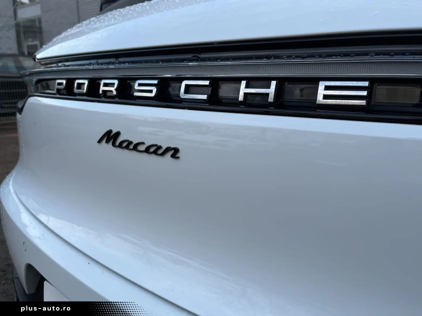 Macan Pano. Luftfed. 75l Apple Car Play LED Sche