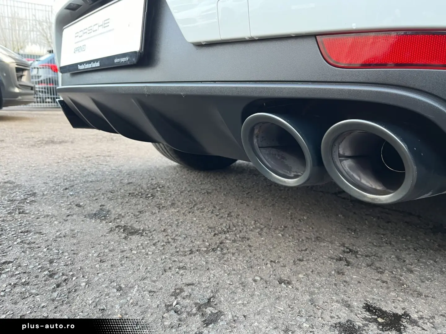 Macan Pano. Luftfed. 75l Apple Car Play LED Sche