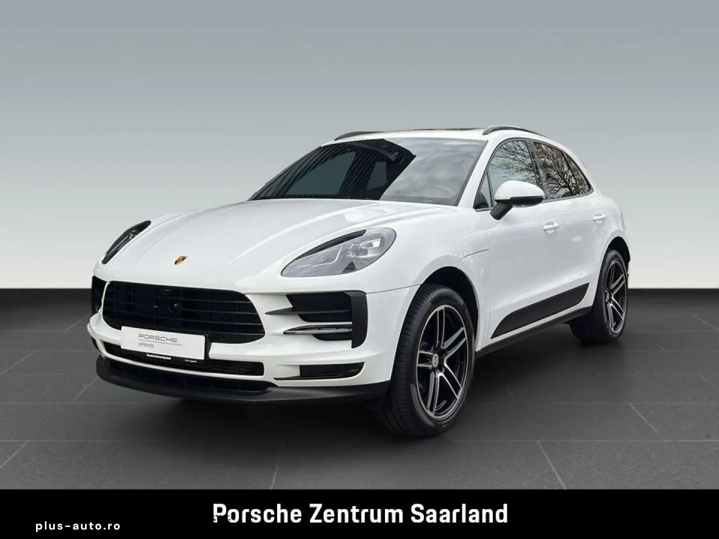 Macan Pano. AHK 75l Servol. Plus Apple Car Play