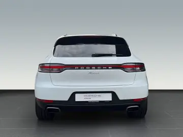 Macan Pano. AHK 75l Servol. Plus Apple Car Play