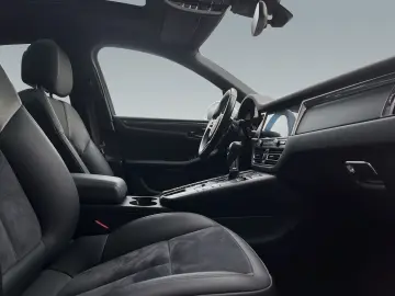 Macan Pano. AHK 75l Servol. Plus Apple Car Play