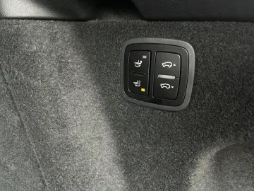 Macan Pano. AHK 75l Servol. Plus Apple Car Play