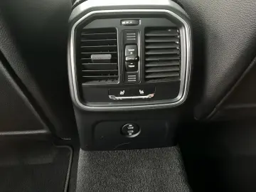 Macan Pano. AHK 75l Servol. Plus Apple Car Play