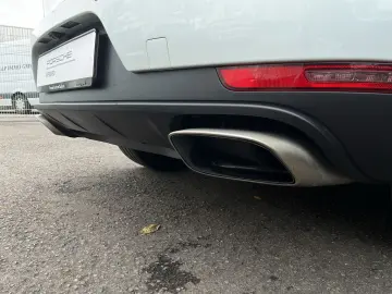 Macan Pano. AHK 75l Servol. Plus Apple Car Play