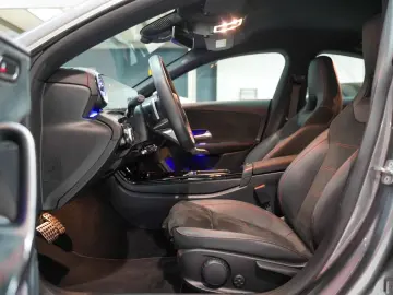 CLA 180 AMG LINE AUT LED AMBIENTE T-LEDER KAMERA