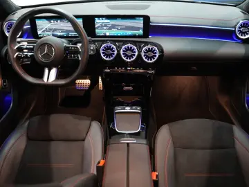 CLA 180 AMG LINE AUT LED AMBIENTE T-LEDER KAMERA