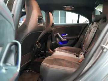 CLA 180 AMG LINE AUT LED AMBIENTE T-LEDER KAMERA