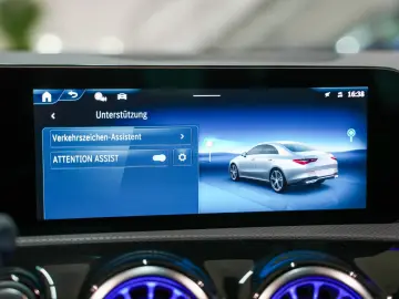 CLA 180 AMG LINE AUT LED AMBIENTE T-LEDER KAMERA