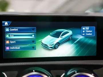 CLA 180 AMG LINE AUT LED AMBIENTE T-LEDER KAMERA