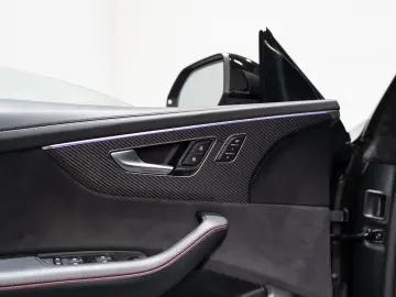 SQ8 EXCLUSIVE BLACK PANO AHK MATRIX HUD 3D B&O