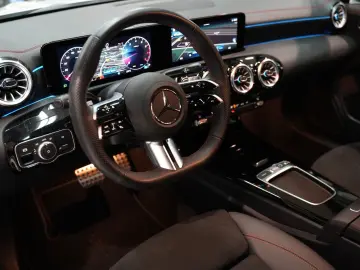 CLA 180 AMG LINE AUT LED AMBIENTE T-LEDER KAMERA