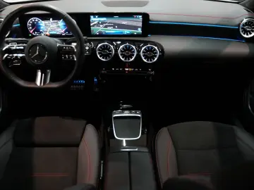 CLA 180 AMG LINE AUT LED AMBIENTE T-LEDER KAMERA