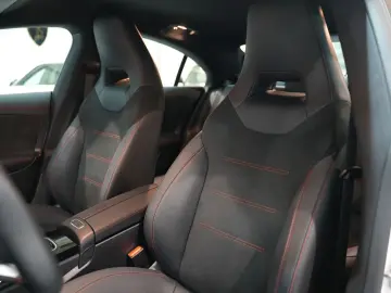 CLA 180 AMG LINE AUT LED AMBIENTE T-LEDER KAMERA