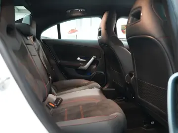 CLA 180 AMG LINE AUT LED AMBIENTE T-LEDER KAMERA